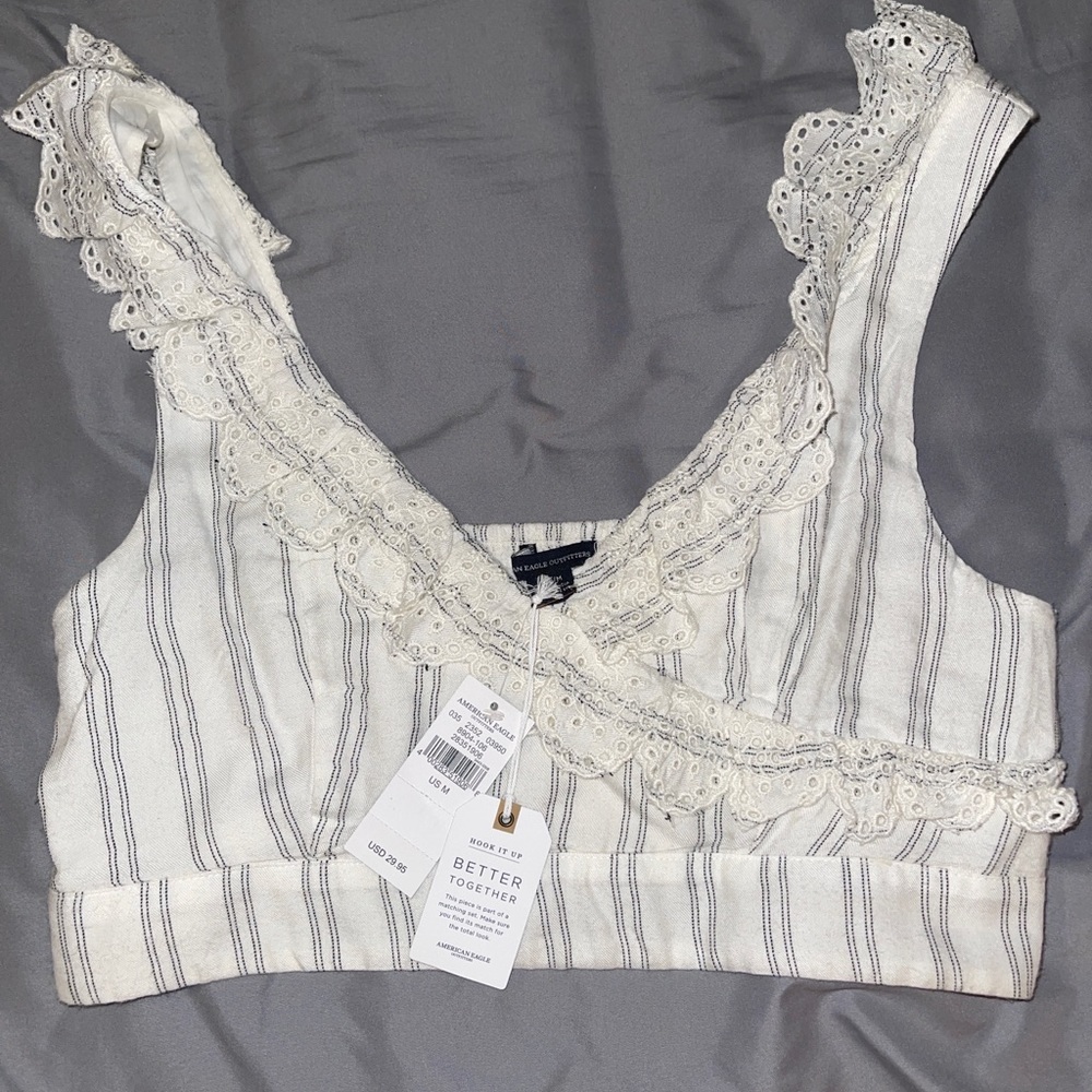 American Eagle Crop Top